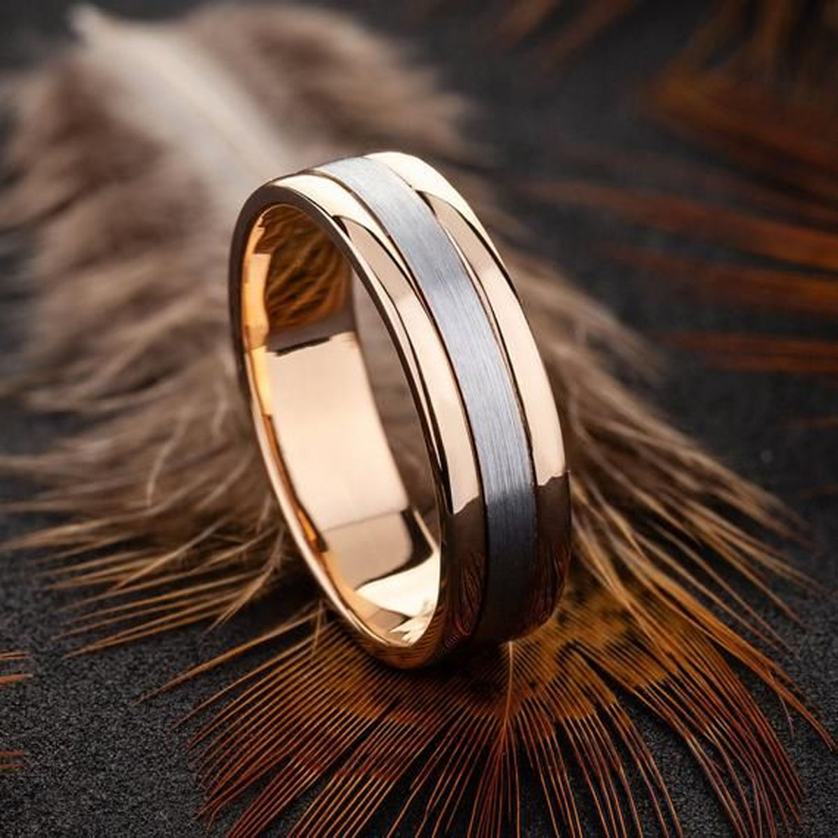 Crafting Your Story with the Perfect Men’s Wedding Ring